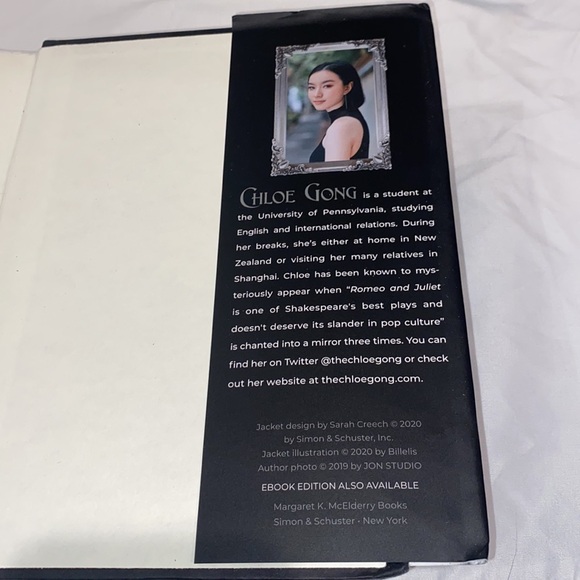 These Violent Delights by Chloe Gong - Picture 4 of 8